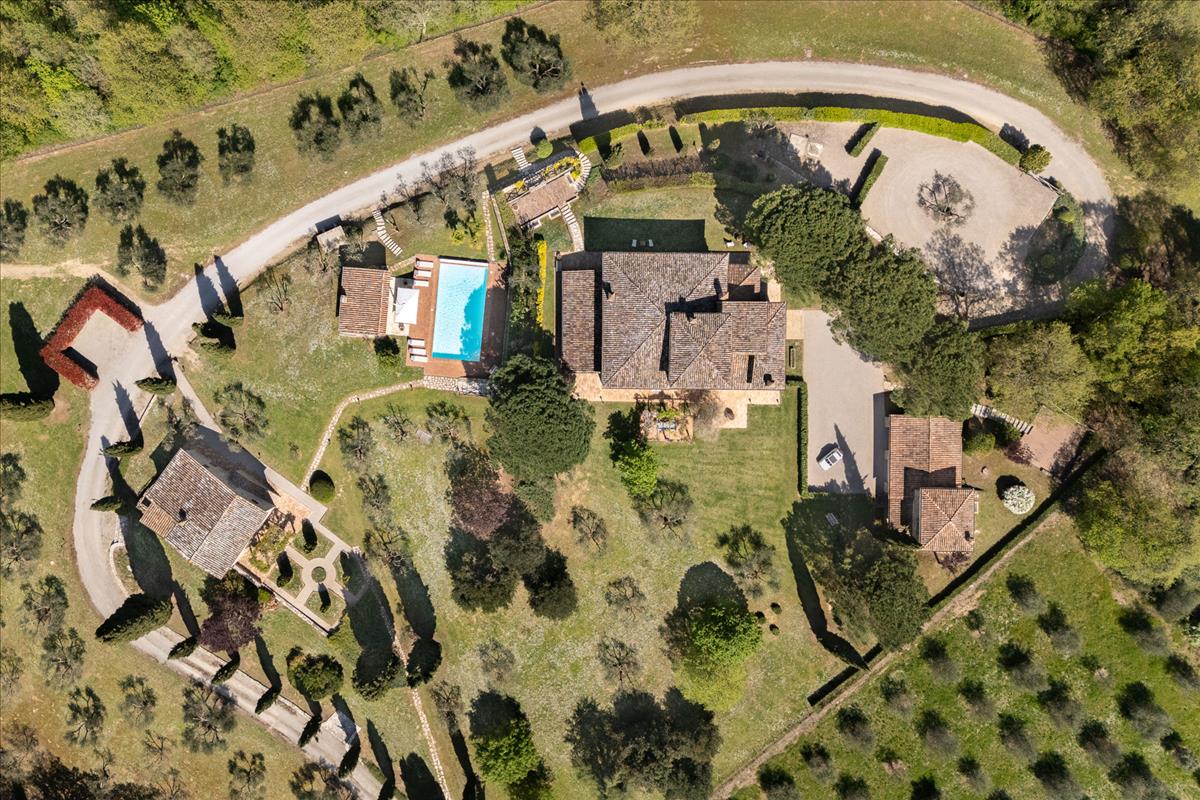 Property Image a222631c-d0dc-4bd3-9498-ff7793047d68