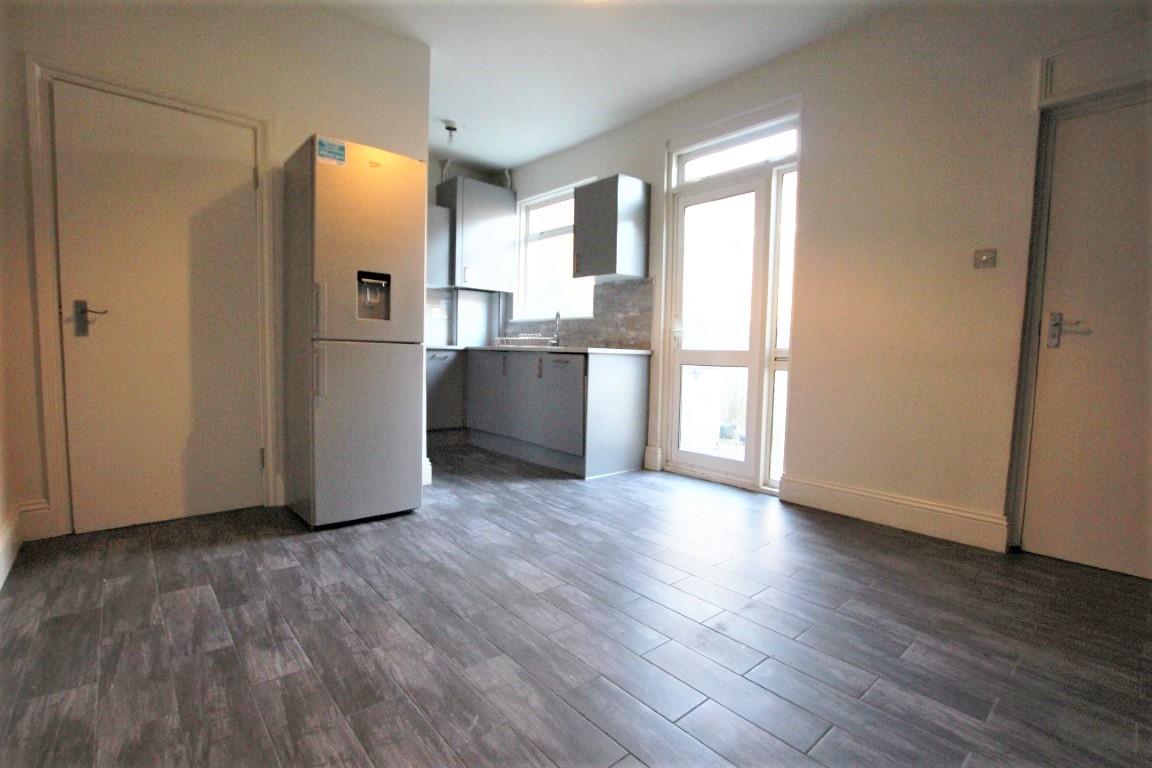 Property Image a228fc94-2cdb-4b84-a8e8-a5f1443d0825