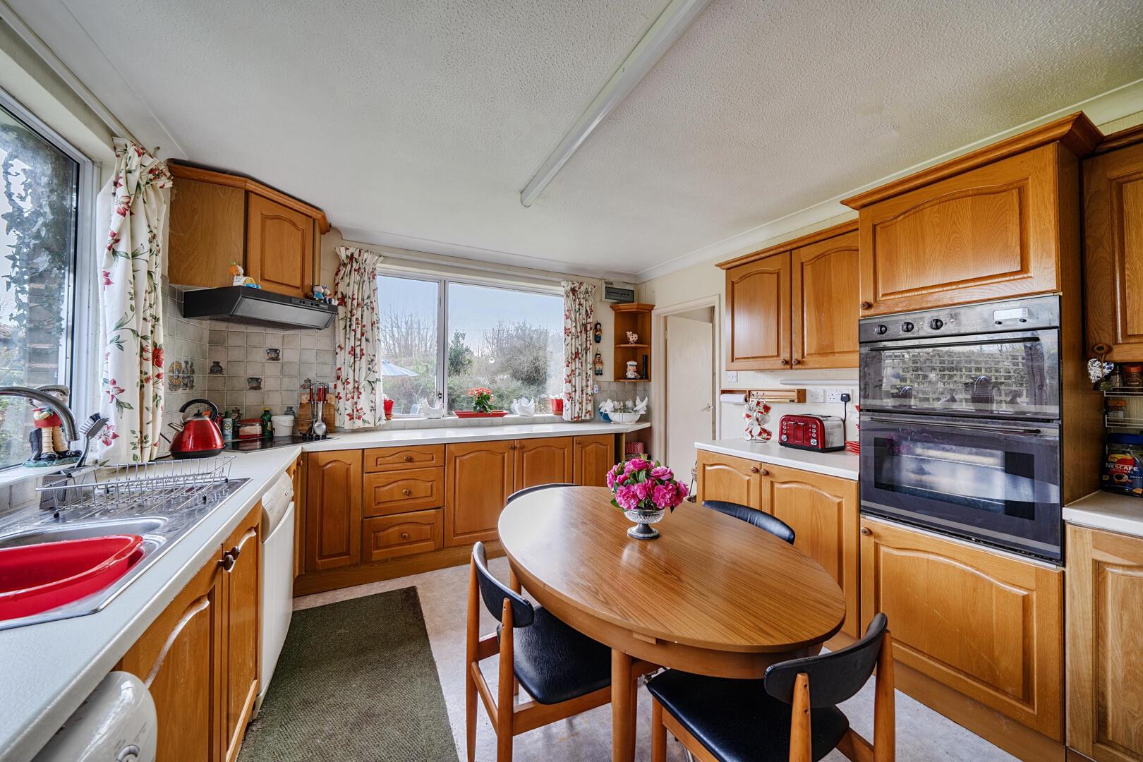 Property Image a22a446a-300a-49ac-92e0-98511beb6c6b