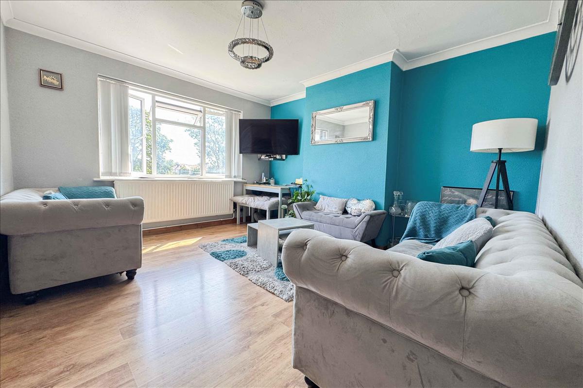 Property Image a242045a-4ba3-4753-b79c-eabc73dddca1