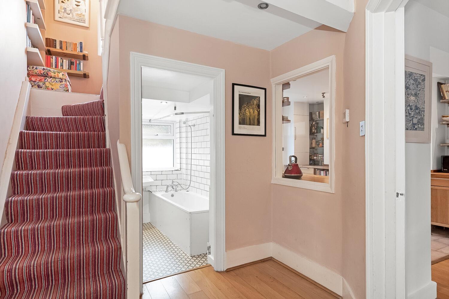 Property Image a246d2c6-8945-4527-b05e-922911220085