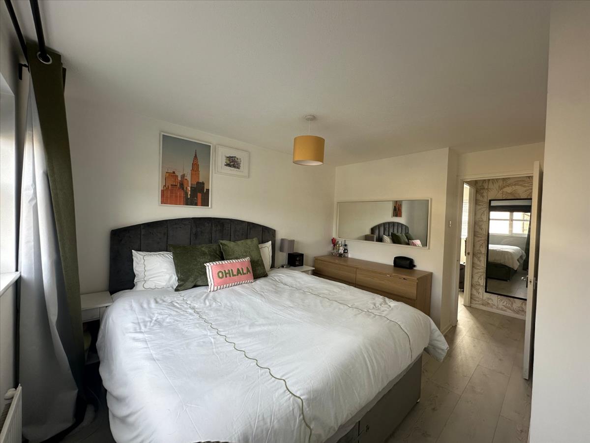 Property Image a25dfcbe-dba5-44f6-b564-ee1f904cde2a