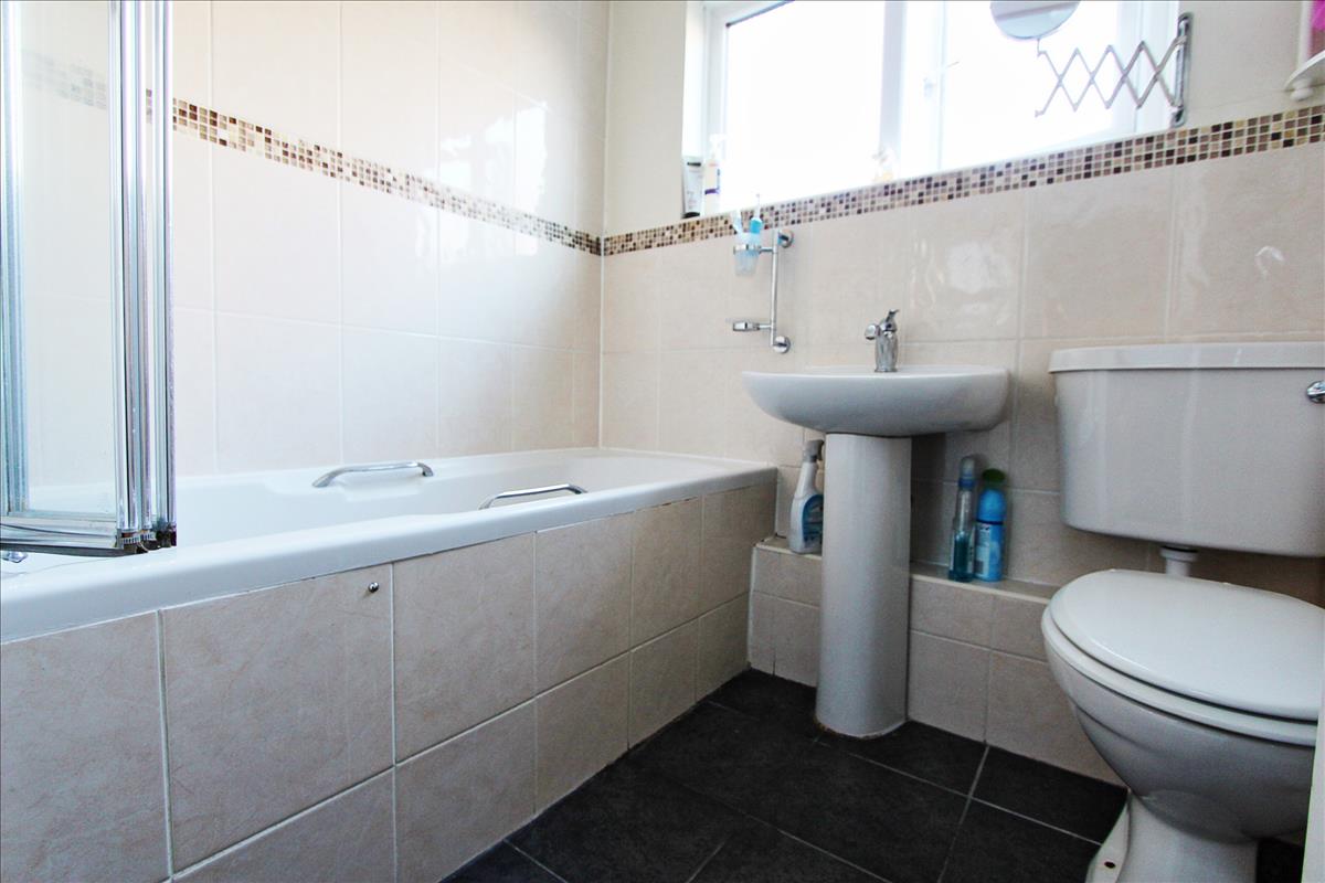 Property Image a2678bba-adf2-407e-af85-77cc9903a5ec