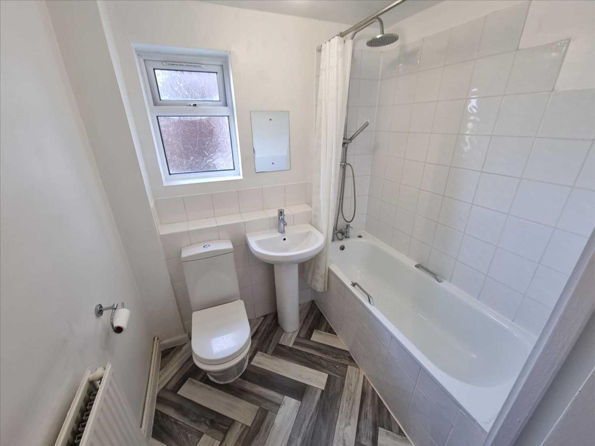 Property Image a2756033-3bf0-4be5-99a8-71775b93f214