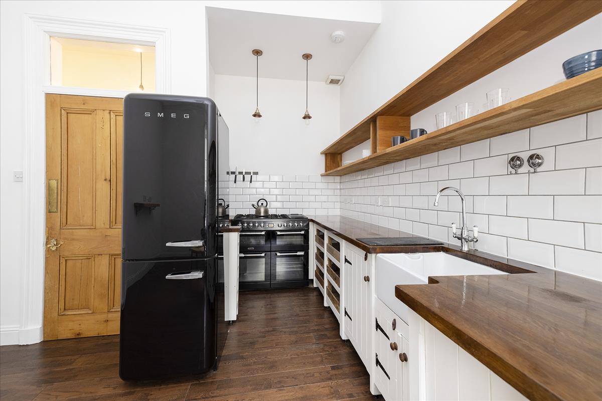 Property Image a295f54c-c2a0-4536-90e2-29a50ba103ce