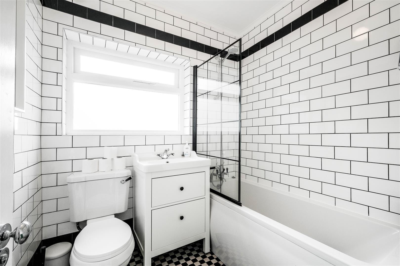 Property Image a2ae3de5-4634-4005-b4b9-93aae7d229c7