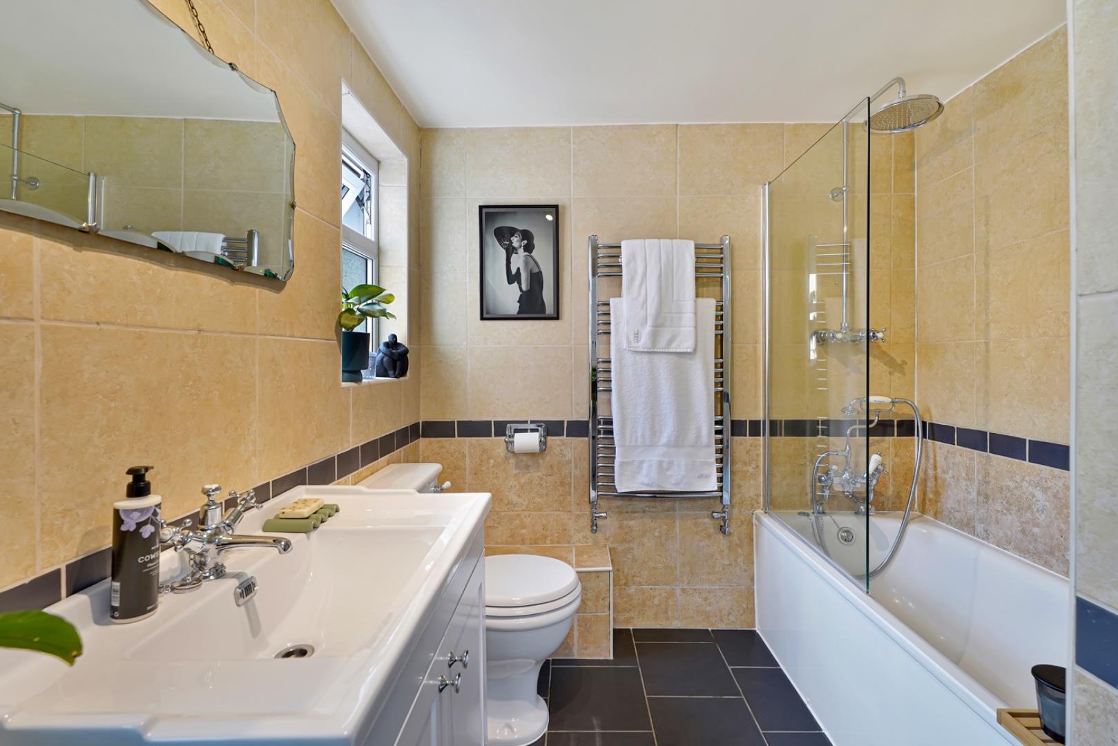 Property Image a3241178-699b-4586-99d0-95b985808c93