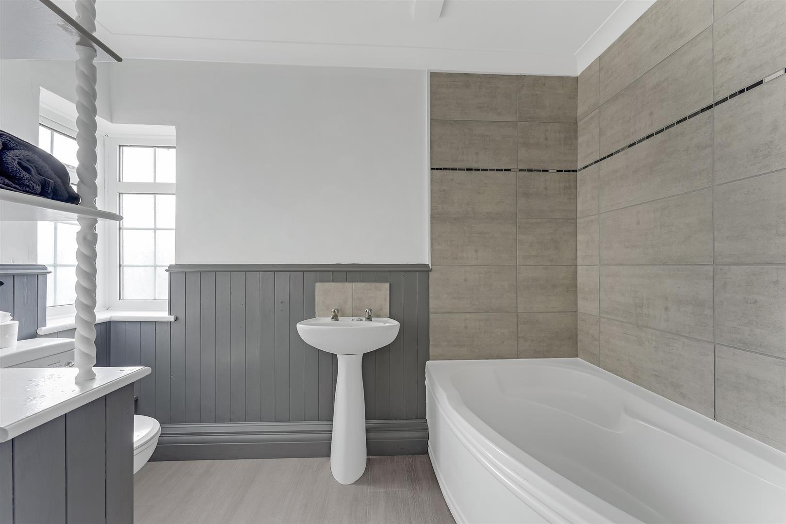Property Image a3300e78-47ec-46f8-8342-9f1e3c3bf611