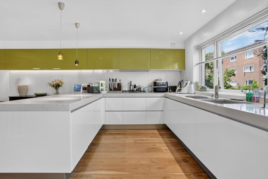 Property Image a3768634-080f-42c8-bdd6-f0bc4162717d