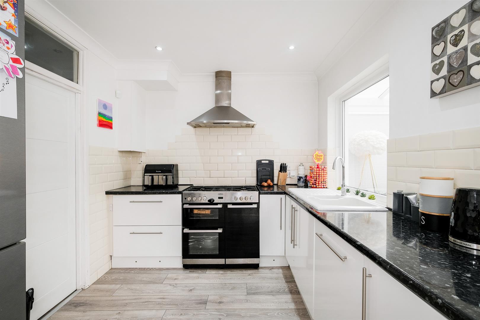 Property Image a3924600-13a9-42a4-90fb-5777cf77bd44