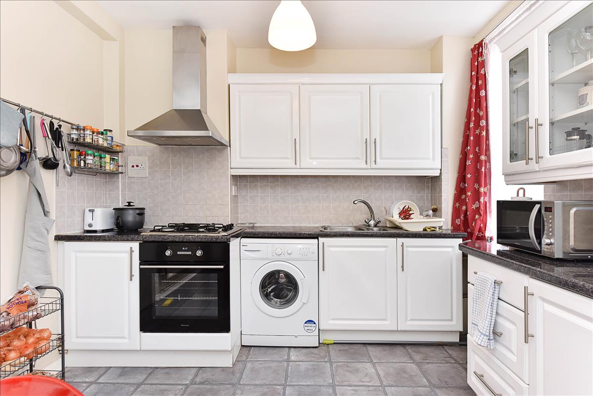 kitchen, fitted, london, rental, wc1, living