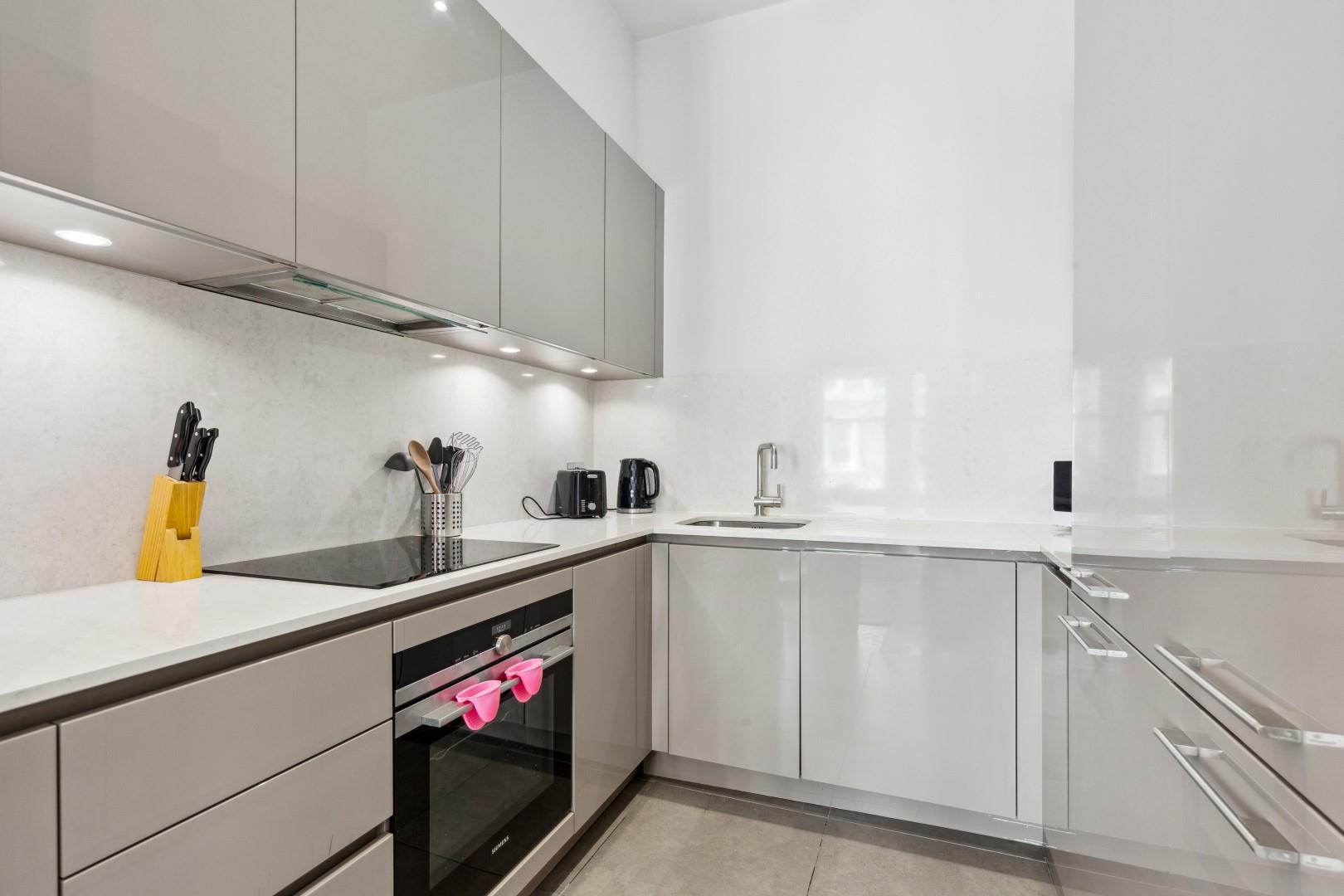 Property Image a3b84d64-59ea-46d4-b97a-f322ea83e933