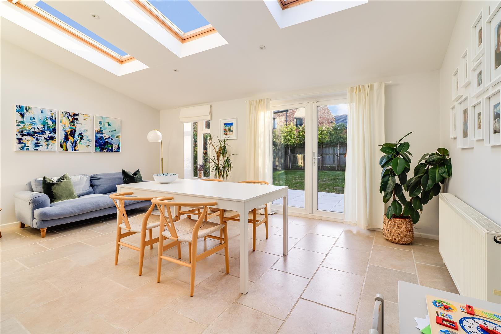 Property Image a3bc8afb-7e95-4f50-9fba-1b43cae58140