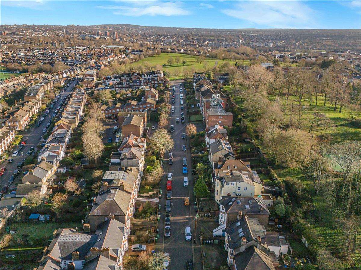 Property Image a3d9f4e2-c0d2-4ed0-a894-655ff5692ad8