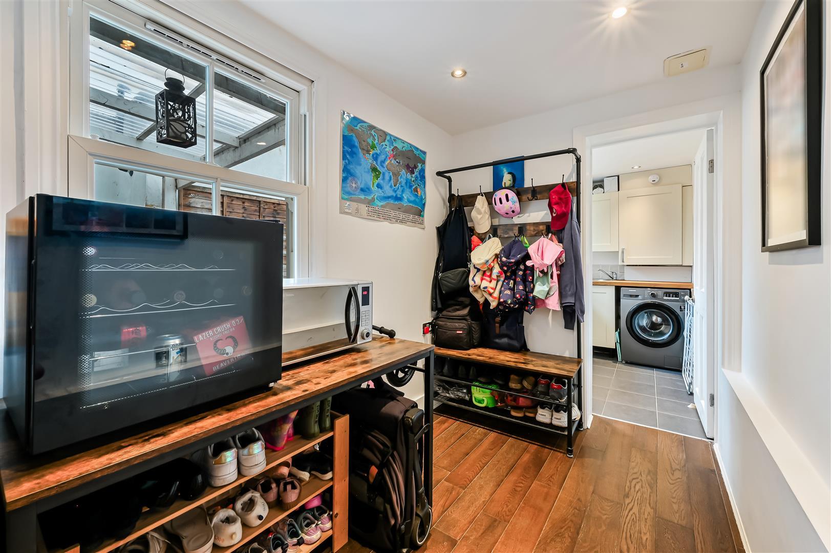 Property Image a3e31c7e-061d-49b0-b987-2904c1e9786b