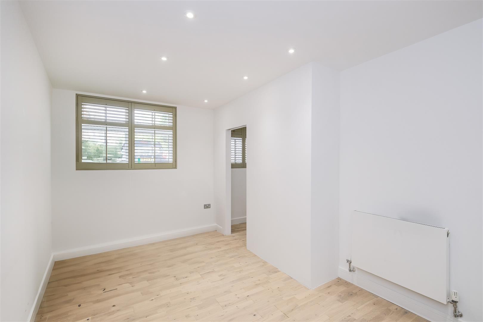 Property Image a40d9978-b356-466b-8b55-164bc9180b6c