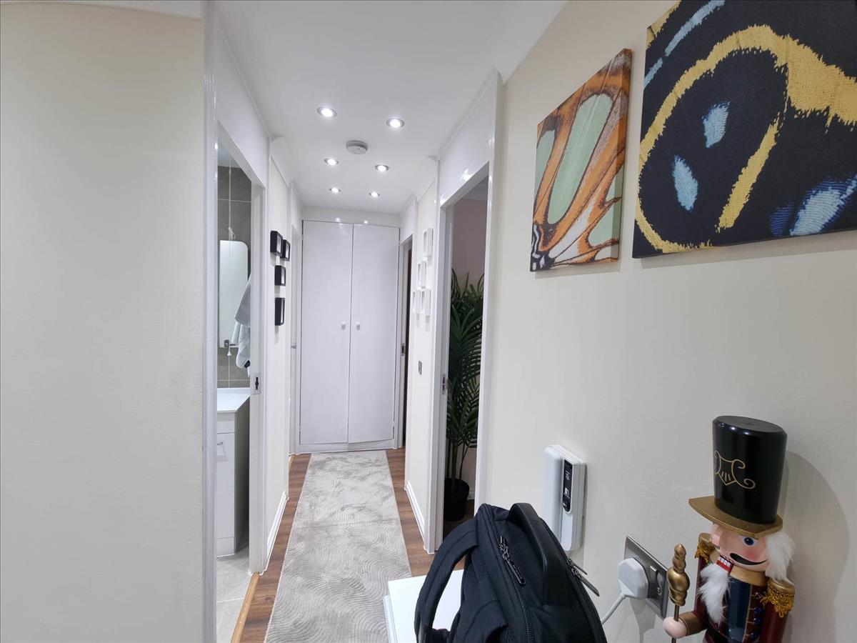 Property Image a41a1340-3ba8-45a3-86d1-36ae287263ab
