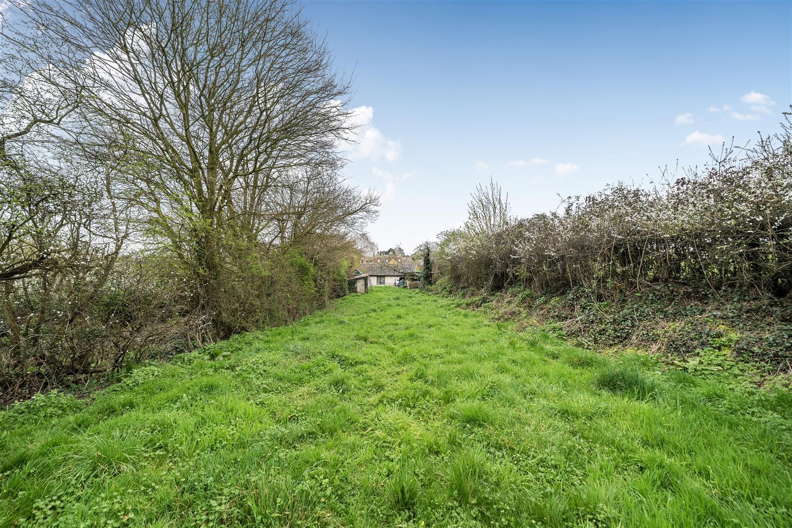 Property Image a42bb415-4827-4e9c-8a28-37d906bc1d8a