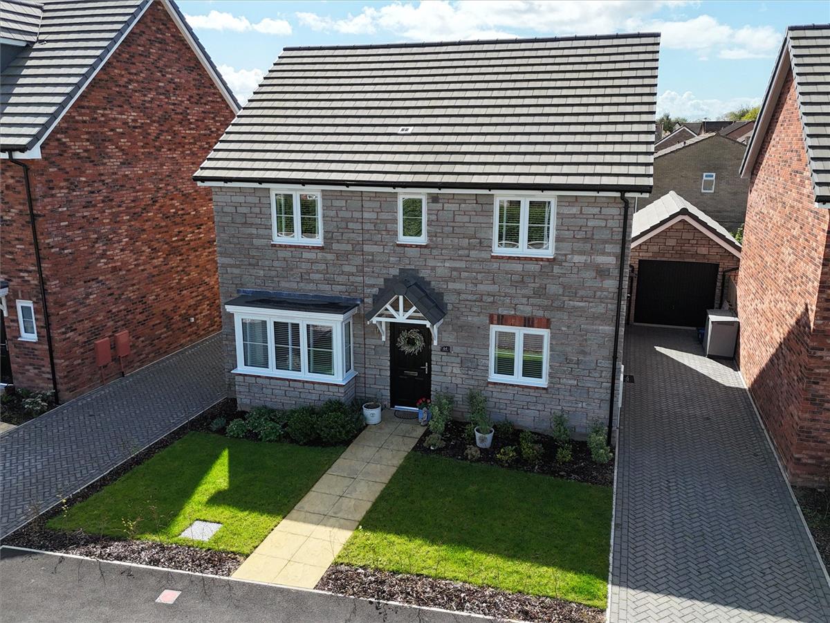 Property Image a45241ba-e356-43bb-974c-e27baccbf028