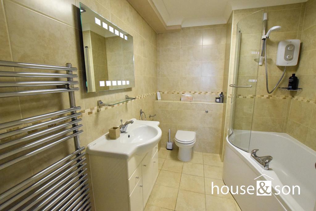 Property Image a4662bbe-8301-48ed-a0f3-61f1be5c2f3a