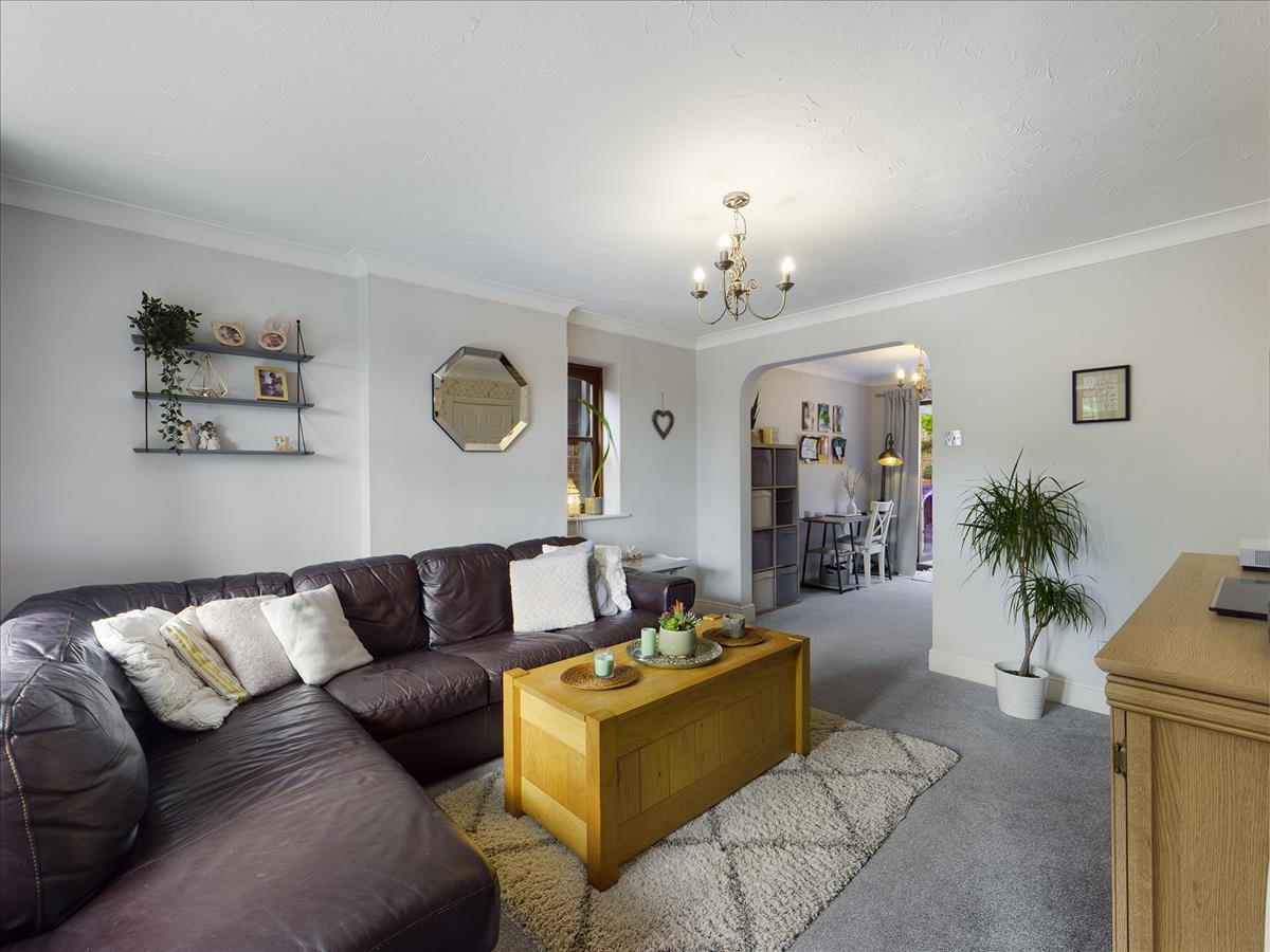 Property Image a46b9c36-8a49-49b3-ac4b-d1998f7f53e7