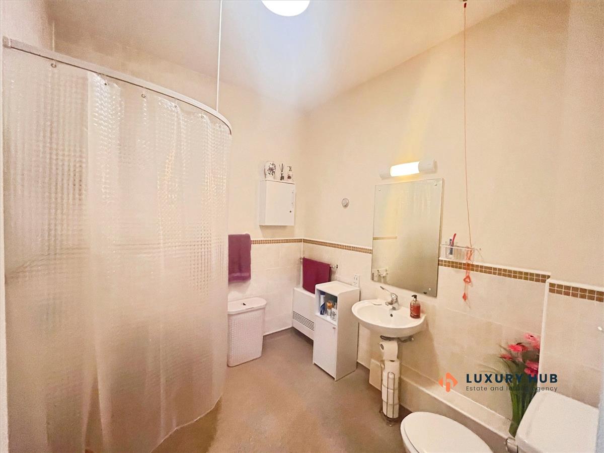 Property Image a47145e4-4072-4ba2-b421-fff091aca6a3