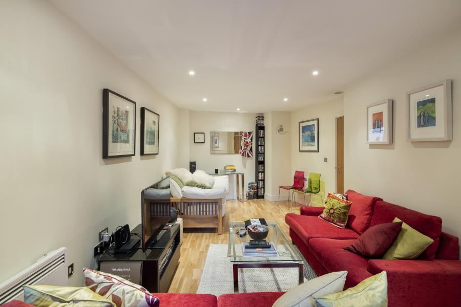 Property Image a4866342-4779-492a-b08d-deaa366df7fc