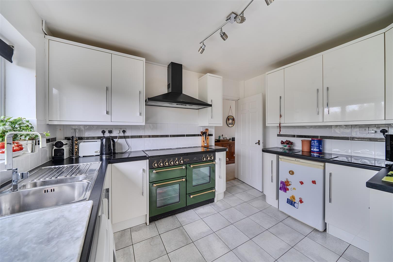Property Image a487e48a-98e2-46a3-877b-68dd587ee36c