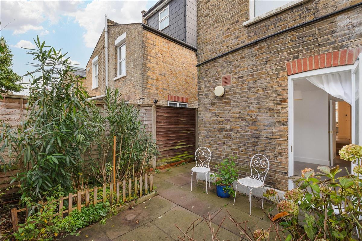 Property Image a493adbf-5685-45f3-b2a7-0de551bb587a