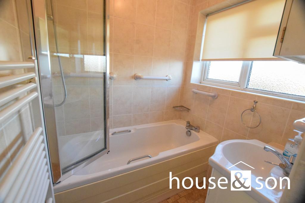 Property Image a4ad6651-8fe7-4d8f-b1e1-c66d8150eb10
