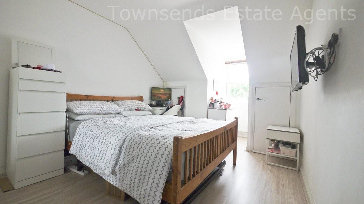 Property Image a4afa3c8-3884-40c7-880a-ae8a0912e29c