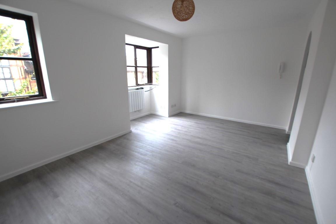 Property Image a4b92efc-0d93-4cbe-8365-94f11a49b453