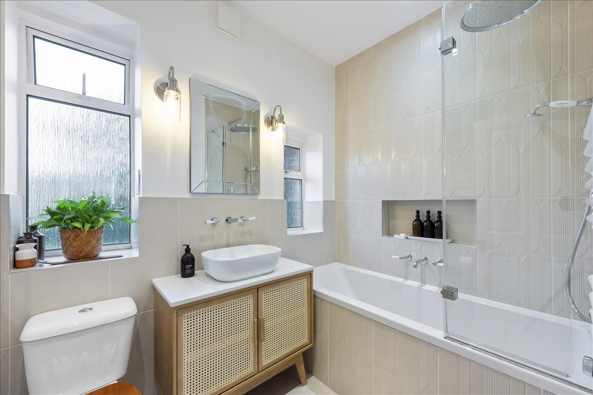Property Image a4cf42cb-27ed-4498-95d0-59648fdc5336