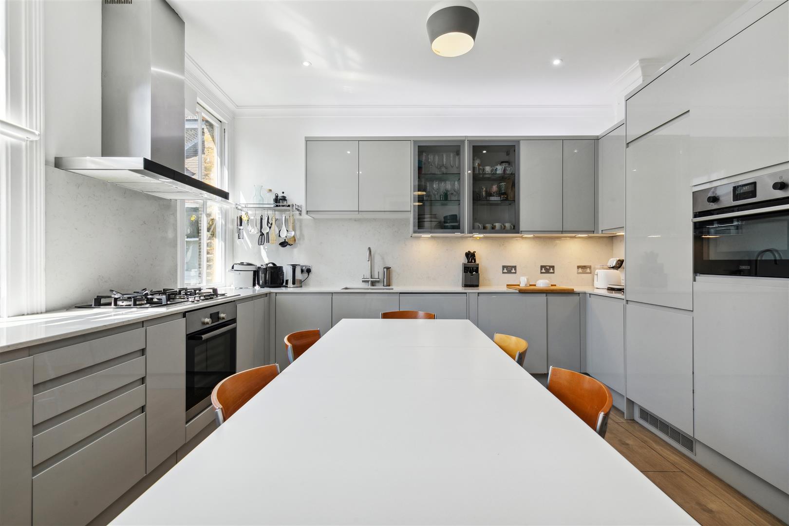 Property Image a4d98d2d-4d81-42d0-b0ee-3b1795d460f9