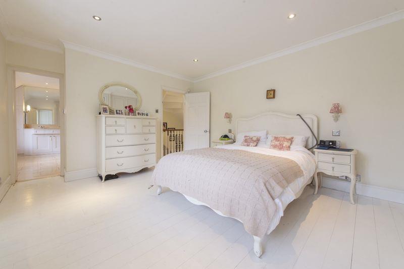 Property Image a4fff8ab-0df6-46a4-9a7d-b49a165c23d3