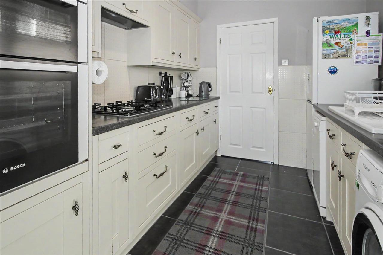 Property Image a51f482c-0a2a-47e6-b34a-06f337126d22