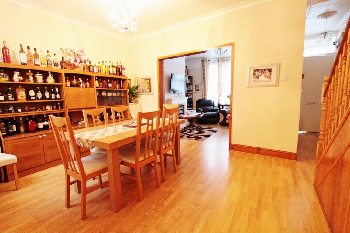 Property Image a53924d2-20fe-491a-bc78-8d6b708ea1f5