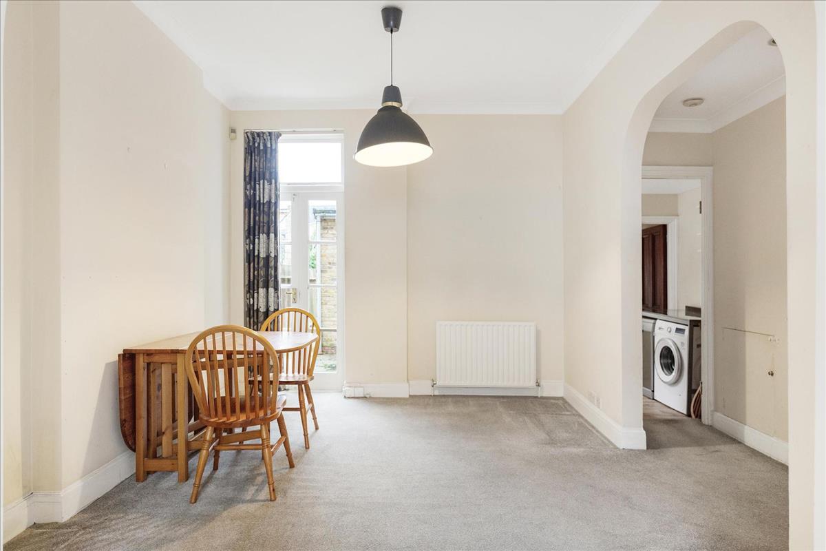Property Image a53acb96-c302-420e-9b6b-00de889ee3f2