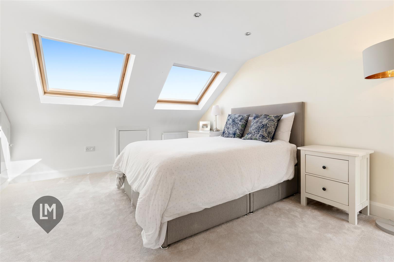 Property Image a54c2a5a-4228-4ef5-a104-2114440836e6