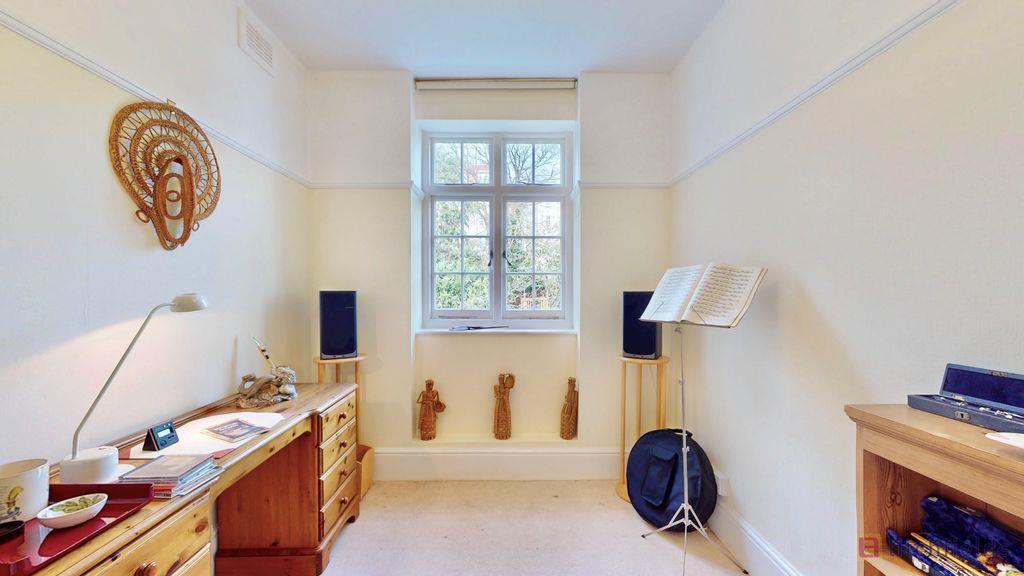 Property Image a56e3ab4-4b87-4858-9c73-97583c165307