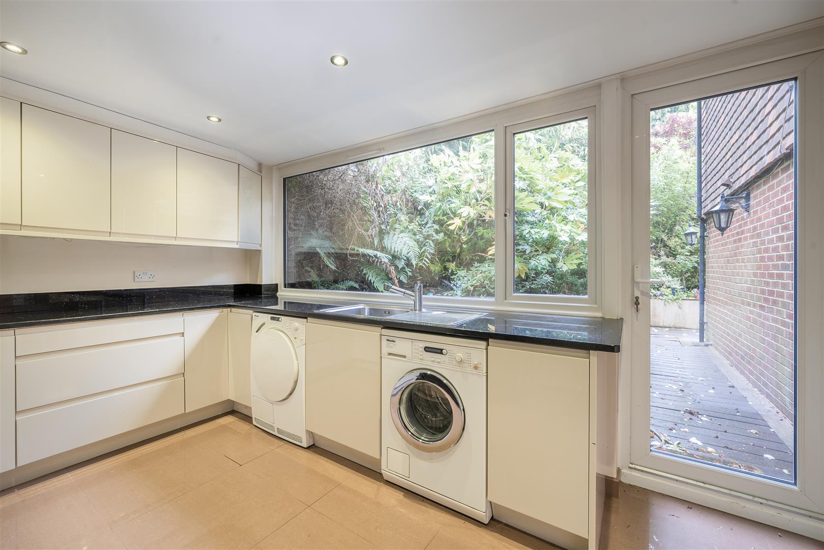 Property Image a57bd75a-216c-4f25-a872-0da4dcb40ec7