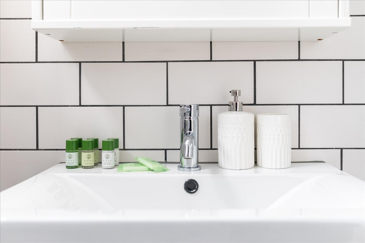 Property Image a57effcd-7f6f-42be-97d0-f5d15cae2b3b