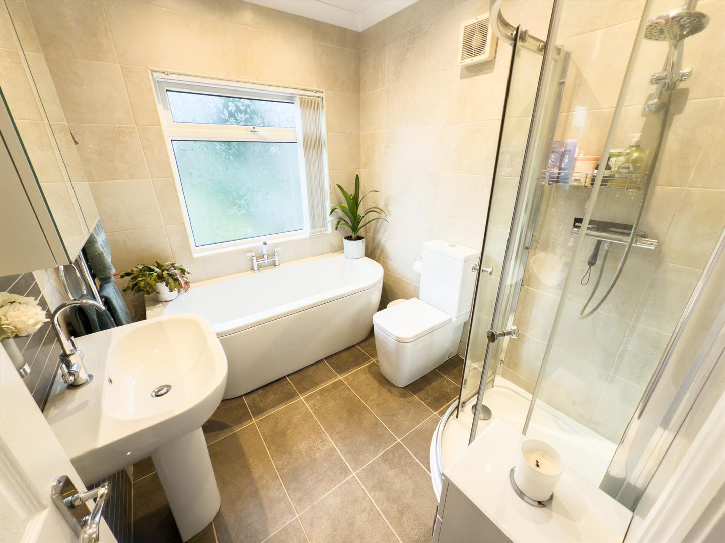 Property Image a5987944-029a-4e08-8207-8ad0385450b9