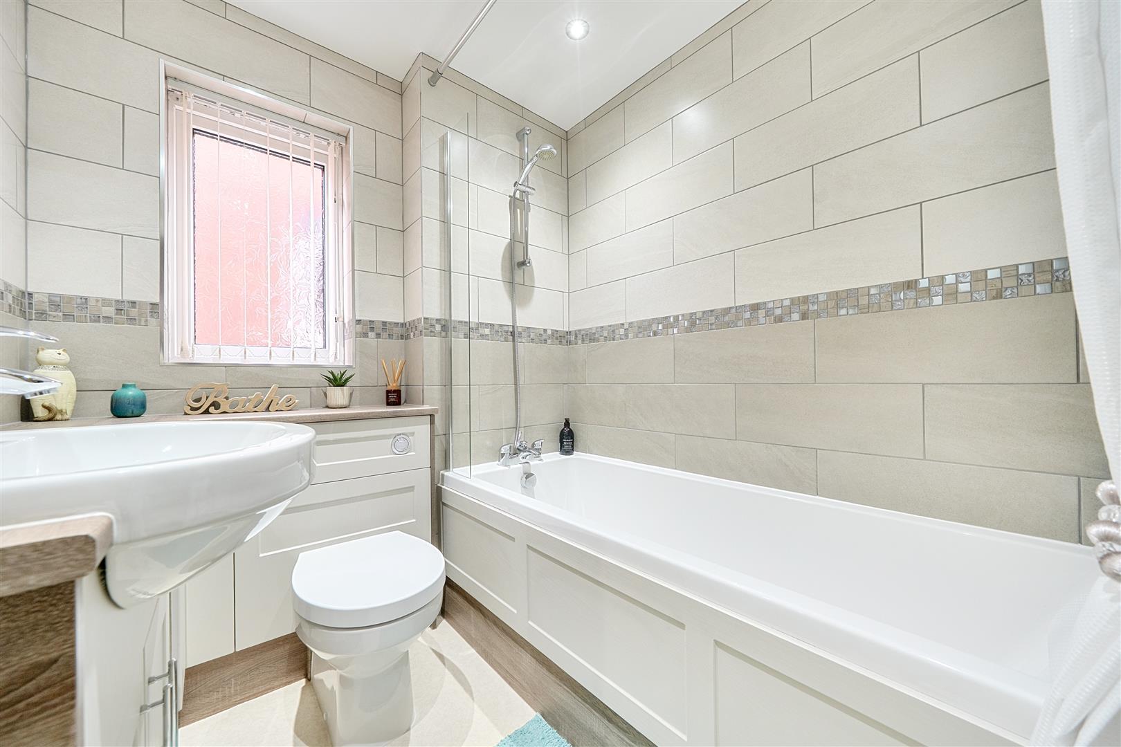 Property Image a5a58ca8-6b66-4827-87c2-4e057ffdc6a1