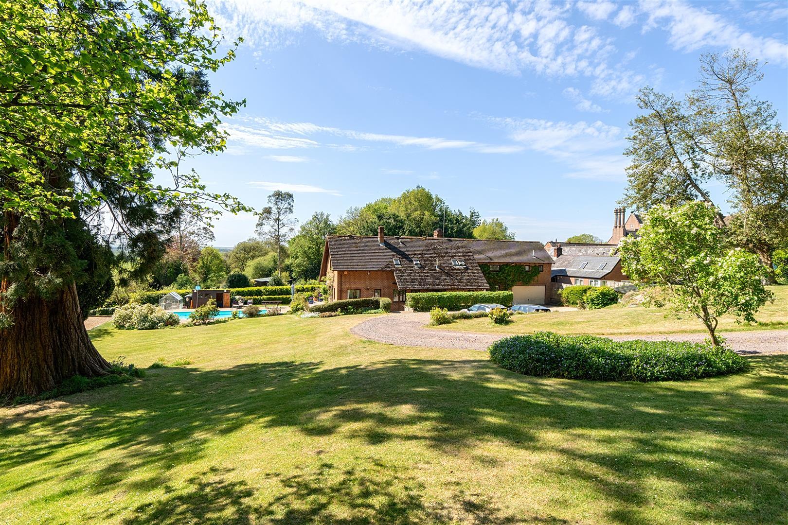 Property Image a5e7f214-d242-4ea9-8e49-266b32705387