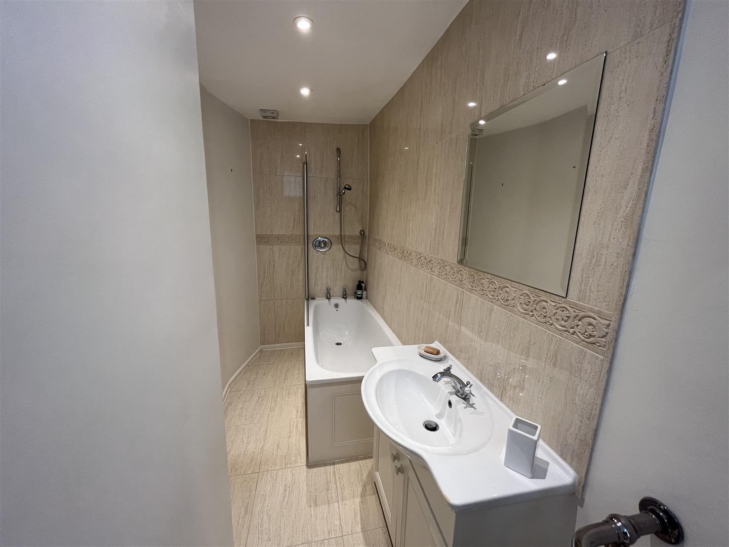Property Image a5fe893d-5af1-422d-b0c1-025d6e5393cc