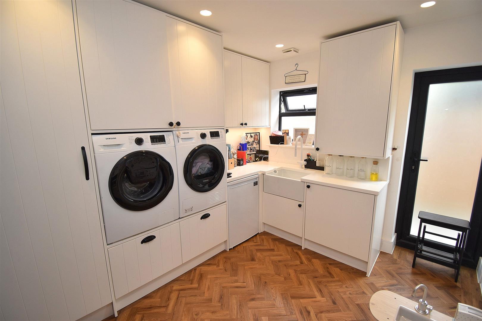 Property Image a60c0e02-0c17-4cbf-bf24-20707cad6ec3