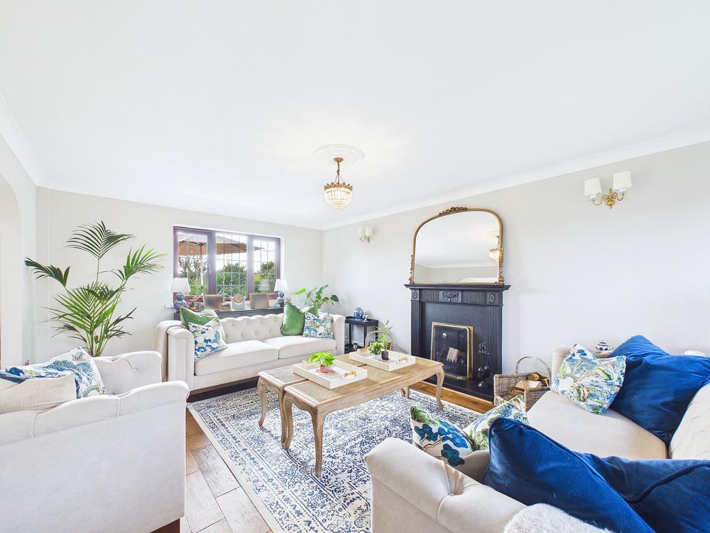 Property Image a611638f-5a5f-4584-80a5-56eef56c6b0d