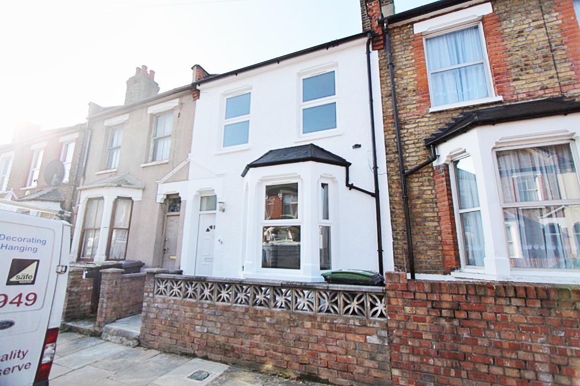 Property Image a61e8d6b-99ed-4785-aee0-bdd87c9f8d99