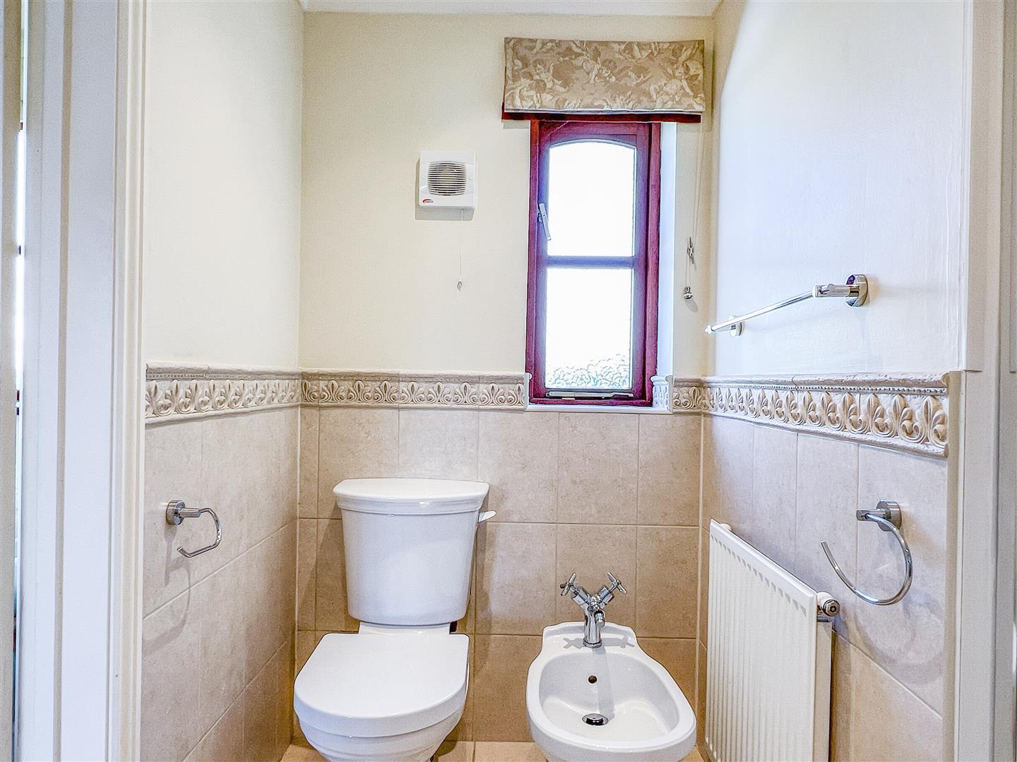 Property Image a63958e5-a635-4819-814a-042917a8556a